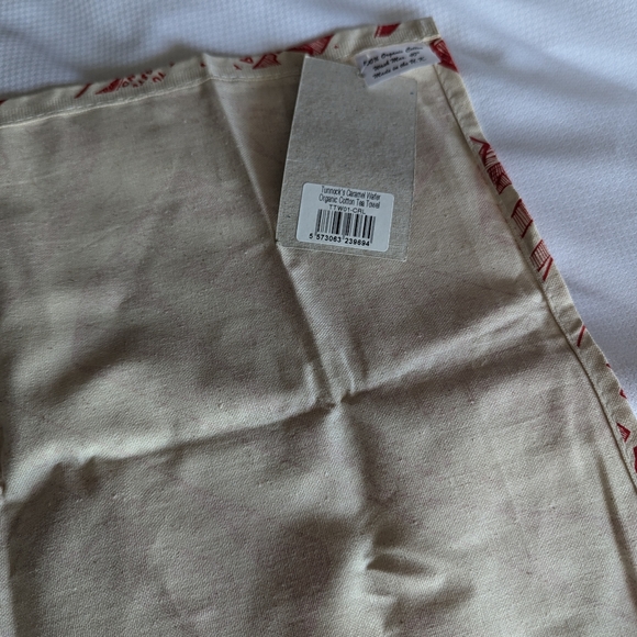 Gillian Kyle tea towel. Advertising of Tunnock Caramel bar. Scotland. - Picture 2 of 7